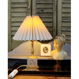 Fransk Lampe med Krystalglas [24cm] På Fødder