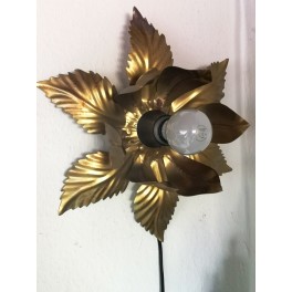 Vintage Hollywood Flower Design Wall Lamp Willy Daro Style Blomsterlampe 70'erne Vintage Hollywood Flower Design Wall Lamp Willy Daro Style Blomsterlampe 70'erne