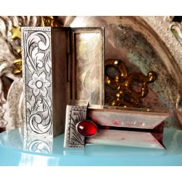 Gammelt Læbestifts Etui RØD Sten (Sølv/800) *Art Nouveau Gammelt Læbestifts Etui RØD Sten (Sølv/800) *Art Nouveau