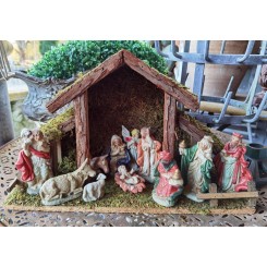 Gl. Krybbespil Mellemstore Figurer [op til 11cm] 11 stk + Stald