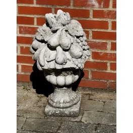 Gammel Fransk Haveskulptur [H62cm] BLANDET FRUGT