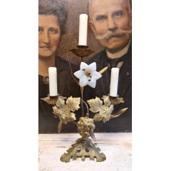 Fransk 3-armet Kirkestage Hvid Opalineblomst Drue [H31,5cm] 