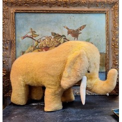 Elefant Plys Træuld (33x50cm)
