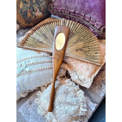 GL. Art Nouveau Vifte Træ/Papir/Blonde og Spejl (L27,5cm) ~1900