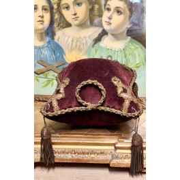 Antik Brudeglobegarniture PUDE [RØD VELOUR & Kvaster]