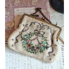 Gammel Fransk Perletaske [17x14cm] Lyse Glasperler