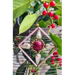 Gammel Gablonz med Pink Kugle