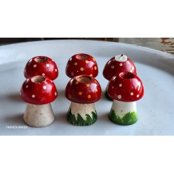 2 Gamle Svenske Lysestager i Træ SVAMPE - VÆLG