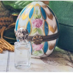 H&aring;ndmalet vintage Parfume-&AElig;g med Blomster