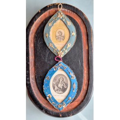 Gl. Klosterarbejde/Relikvie m. Glas (1-2) Pr. stk