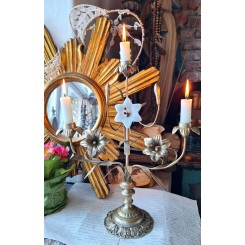 Fransk 3-armet Kirkestage 'S&oslash;lv' Opalglasblomst [H40cm] 