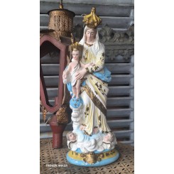 Gl. Madonna m./Jesusbarn & Englebasser (47cm)*