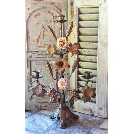 Gammel 3-armet Kirkestage med pastelfarvede Porcel&aelig;nsblomster [52cm] 