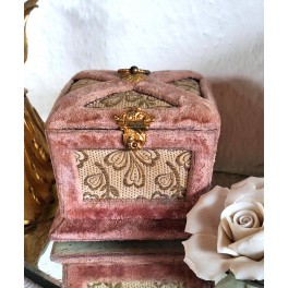 Art Nouveau Stof&aelig;sk Chokolade [H10x11x11] Rosa Velour