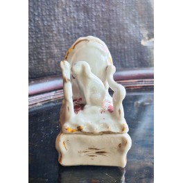 Antik Porcel&aelig;ns Skrin - Hund p&aring; Stol