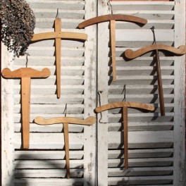 Gl. Franske Bøjler |Pr. stk Gl. Franske Bøjler |Pr. stk